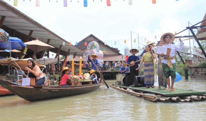 แนะนำ 10 ที่เที่ยวพัทยา 2567 เดินเล่นชายหาด ทะเลใกล้กรุงเทพ ถ่ายรูปสวยๆ อิ่ม สนุก นั่งชิลล์ ได้ทั้งครอบครัว